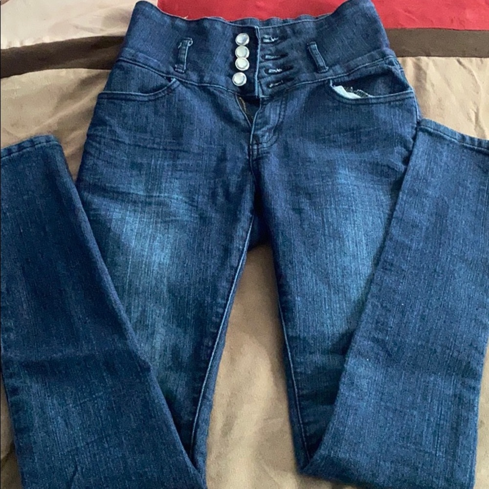 Juniors jeans